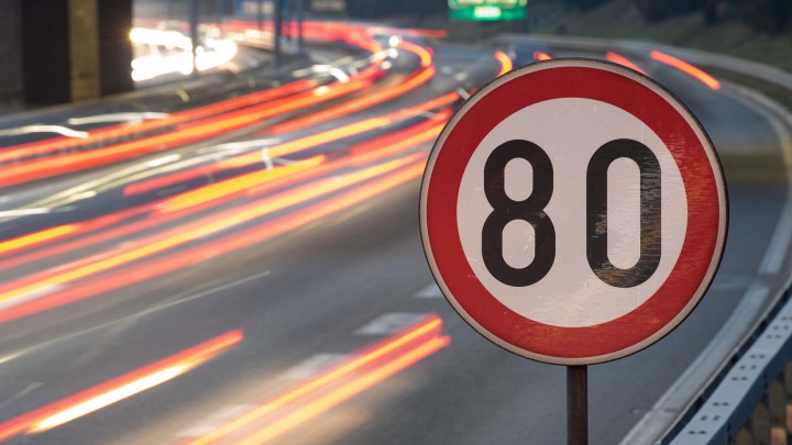 EU to introduce speed limiters on to all new cars from 2020