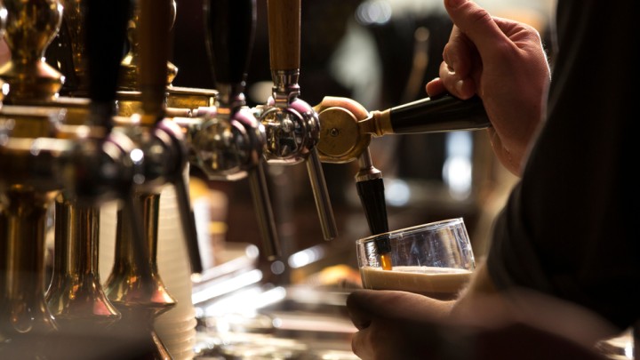 bar