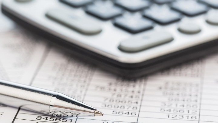 Mortality data and the actuarial tables